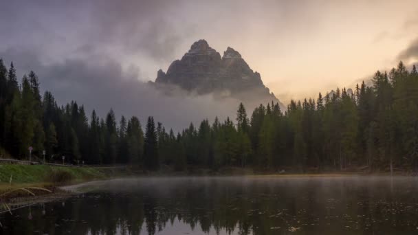 Time Lapse of Antorno lake, Dolomiterna, Italien — Stockvideo