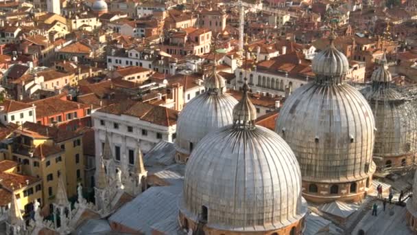 Venice Skyline, Roof of St Mark Church στην Ιταλία — Αρχείο Βίντεο