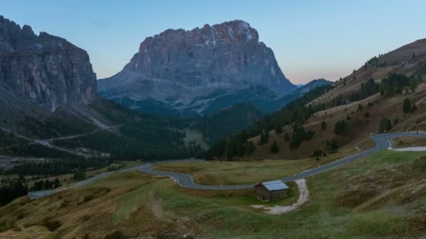 ドロマイトの日の出時間の遅れ｜イタリア風景 — ストック動画