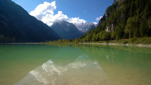 Lake Landro, Dolomitok, Olaszország — Stock videók