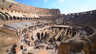 Roma 'daki Turist Kolezyum İtalya