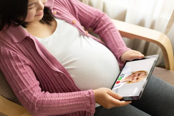 Arzt Telemedizinischen Service Online Video Mit Schwangeren Frauen Für Die — Stockfoto