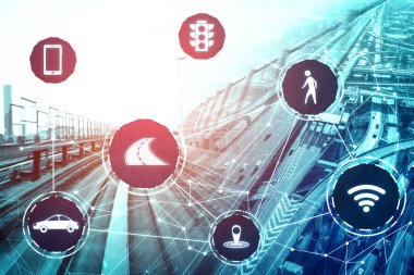 Gelecekteki araba trafiği için akıllı ulaşım teknolojisi kavramı. Sanal akıllı sistem, şehir sokaklarındaki araç verilerini birbirine bağlamak için dijital bilgi analizi yapıyor. Gelecekteki yenilik .