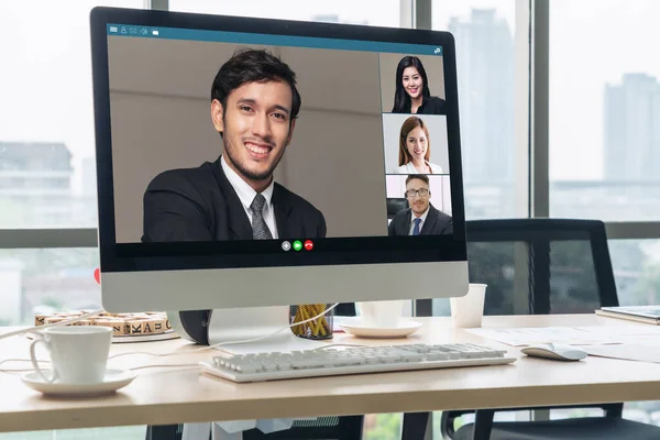 Videollamada Gente Negocios Reuniéndose Lugar Trabajo Virtual Oficina Remota Teleconferencia —  Fotos de Stock