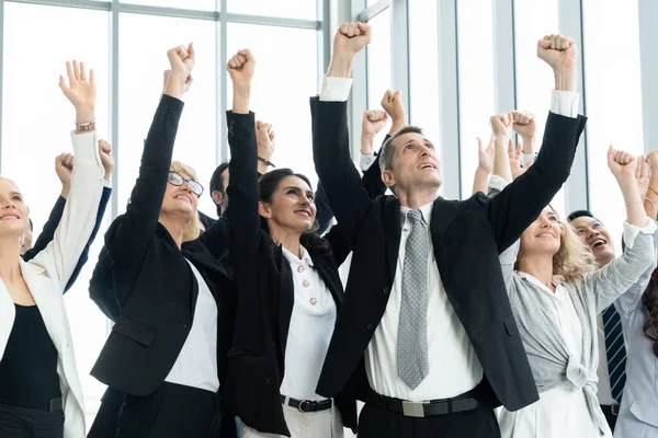 Succesvolle Zakenmensen Die Samen Sterk Verbonden Zijn Met Arbeidersgemeenschap Een — Stockfoto