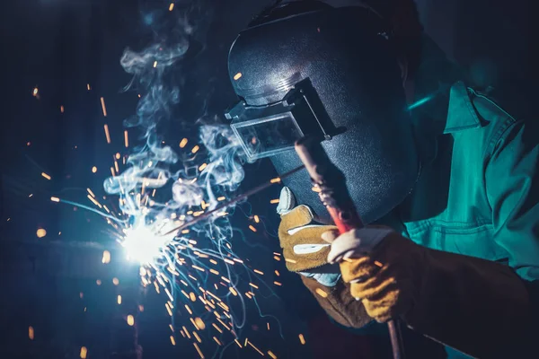 Las Obras Acero Soldadura Del Metal Usando Máquina Eléctrica Soldadura —  Fotos de Stock