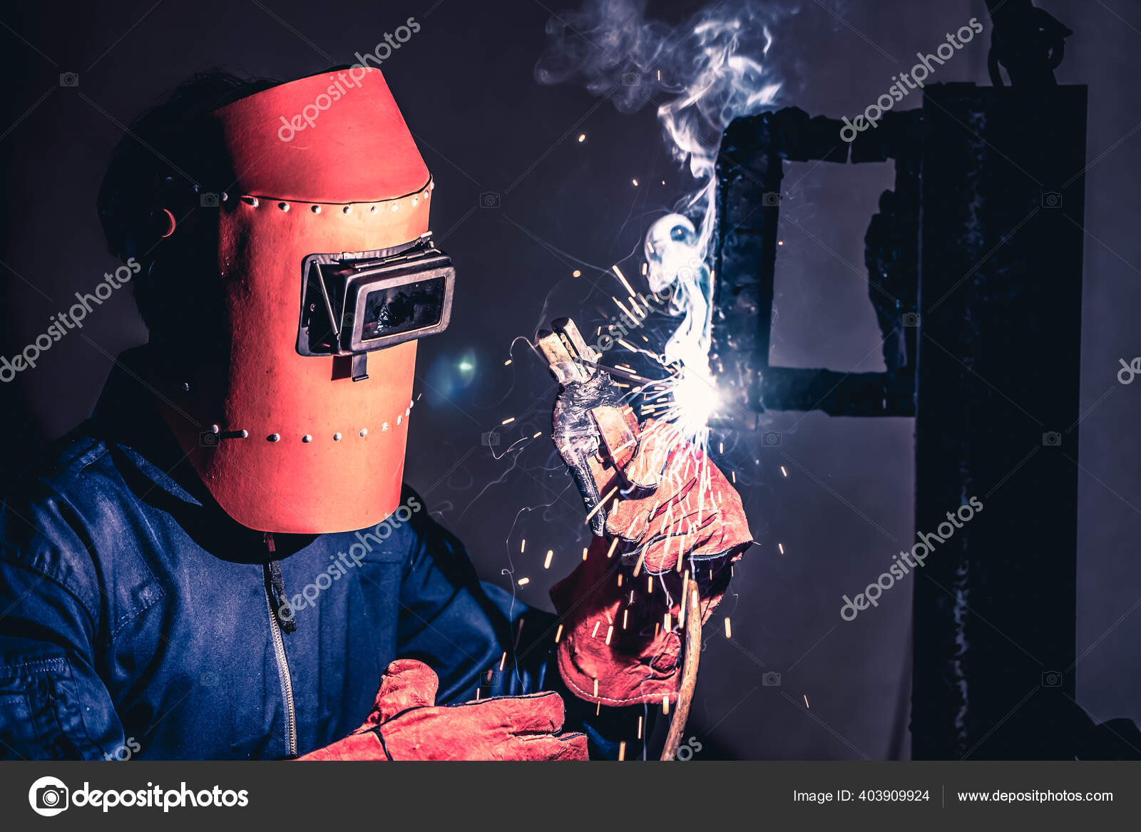 Metal Welding Steel Works Using Electric Arc Welding Machine Weld Stock  Photo by ©BiancoBlue 403909924