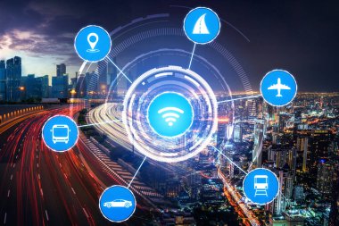 Gelecekteki araba trafiği için akıllı ulaşım teknolojisi kavramı. Sanal akıllı sistem, şehir sokaklarındaki araç verilerini birbirine bağlamak için dijital bilgi analizi yapıyor. Gelecekteki yenilik .