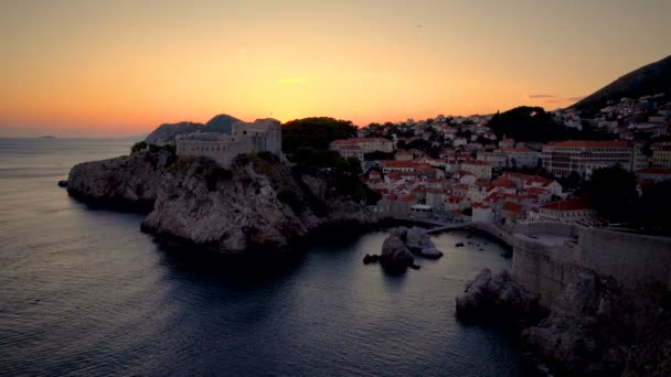 Fuerte Lovrijenac y muro de Dubrovnik, Croacia. — Vídeos de Stock