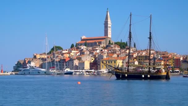 Rovinj, Chorvatsko - Krásná panorama města — Stock video