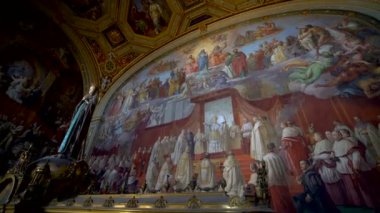 Vatikan Müzelerindeki Meryem Anıtı, Roma, İtalya