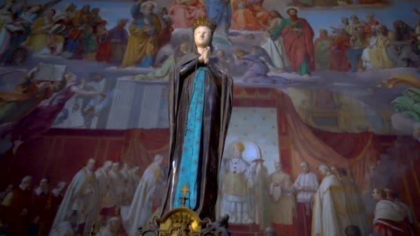 Standbeeld van Maria in de Vaticaanse Musea, Rome, Italië — Stockvideo