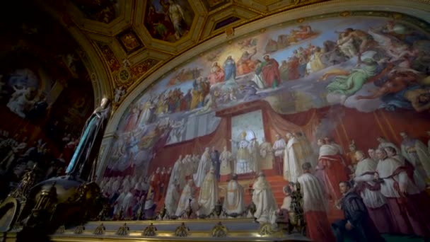 Estátua de Maria nos Museus do Vaticano, Roma, Itália — Vídeo de Stock