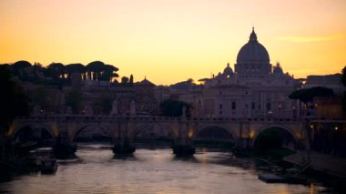 Vatikan Aziz Peter Bazilikası ile Roma Skyline