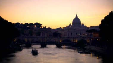 Vatikan Aziz Peter Bazilikası ile Roma Skyline