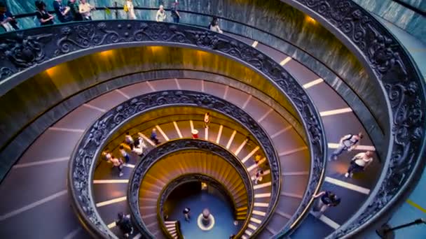 Escalera en los Museos Vaticanos, Vaticano, Roma, Italia — Vídeos de Stock