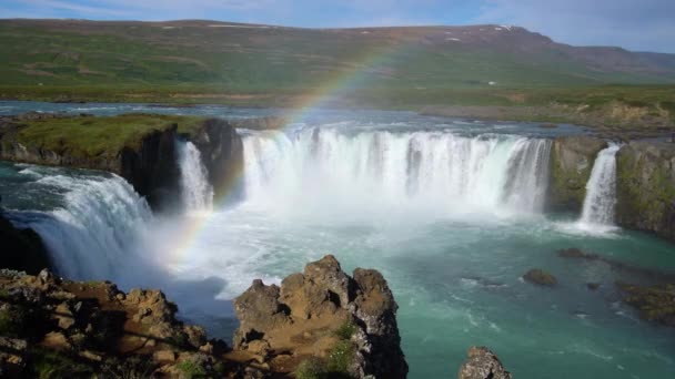 Vattenfallet Godafoss på norra Island. — Stockvideo