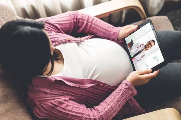 Arzt Telemedizinischen Service Online Video Mit Schwangeren Frauen Für Die — Stockfoto