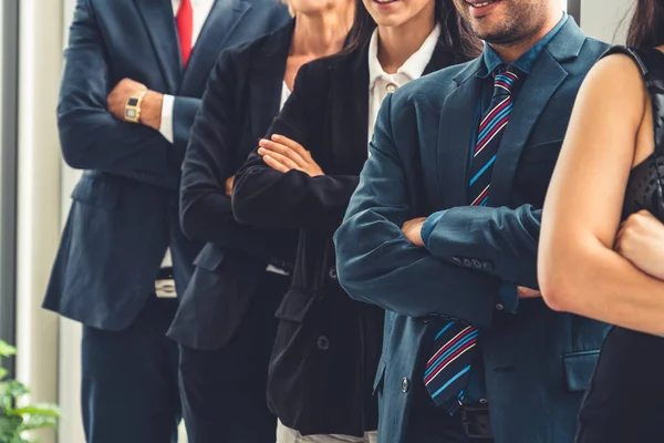 Gente Negocios Exitosa Pie Juntos Mostrando Una Fuerte Relación Comunidad — Foto de Stock