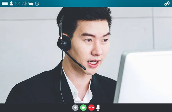 Business people meeting in video conference app on laptop monitor view — Stock Photo, Image