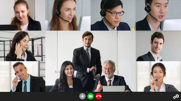 Reunião de grupo de empresários em videoconferência — Fotografia de Stock