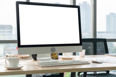 Tasarım için boş bilgisayar monitörü şablon maketi