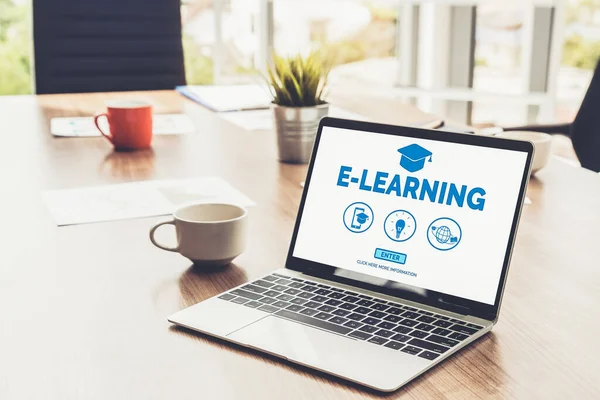 E-learning et formation en ligne pour les étudiants et le concept universitaire. — Photo