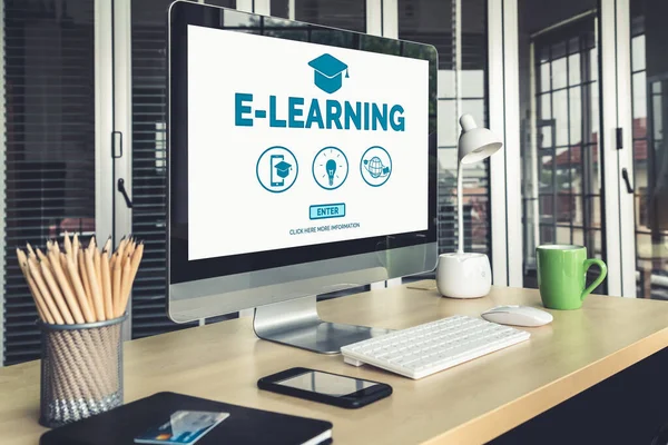 E-lärande och nätutbildning för student- och universitetskoncept. — Stockfoto