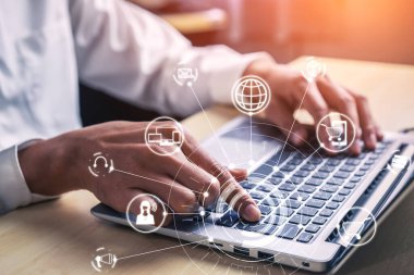 Çevrimiçi perakende ticareti için Omni kanal teknolojisi.