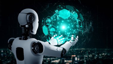 Hologram ekranı tutan yapay zeka robotu küresel iletişim kavramını gösteriyor