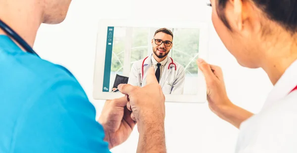 Телемедицина услуги врача онлайн видео для виртуального здоровья пациента медицинский чат — стоковое фото