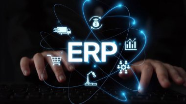 ERP platformu, kurumsal kaynak planlaması, entegrasyon, veri akışı, iş verimliliği, finans, envanter ve insan kaynaklarının iyileştirilmesi için merkezi sistemi göstermektedir. Muxer