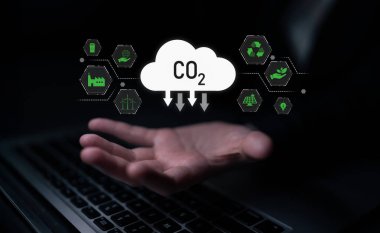 Karbon ayak izini azaltmak sürdürülebilirlik için hayati önem taşır. Karbon ayak izi stratejileri arasında yenilenebilir enerji, geri dönüşüm ve karbon ayak izi yönetimi yer alıyor. Latch