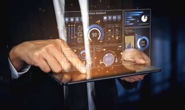 Akıllı ev paneli IOT sistemini yönetir. Akıllı ev paneli sıcaklığı kontrol eder, gösterge paneli enerjiyi izler, akıllı ev tutuş cihazları ve akıllı ev gösterge paneli veriyi izler. Kefil