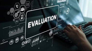 Veri Analizi ve Kullanıcı Arayüzü Elementleri ile Modern Teknolojide Detaylı Dijital Değerlendirme Süreci. Asemptotik akıllı veri analitiği.