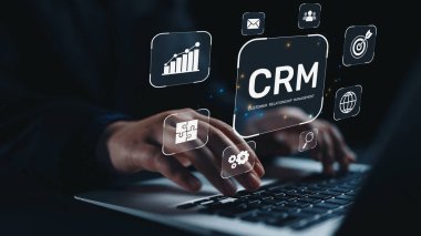 CRM platformları veri analizi, CRM iletişim araçları ve otomasyon yoluyla müşteri ilişkilerini geliştirir. CRM sistemleri müşteri yönetimi, izleme ve CRM ilişki başarısını destekler. Elide