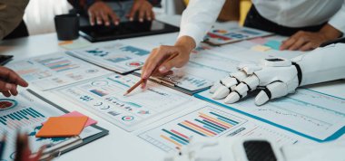 Yapay zeka destekli çözümlerin finansal görüşleri ve stratejik planlamayı optimize ettiği fütüristik bir çalışma alanı. Noogenesis Yapay Zeka