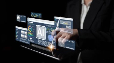 LLM 'de yapay zeka asistanı, büyük veriler, makine öğrenimi ve üretken yapay zeka gücü gelişmiş iş uygulamaları için ajanssal yapay zekayı destekliyor. Latch