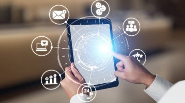 Müşteri deneyimi inceleme analizi, müşteri memnuniyeti iyileştirmesi, geri bildirim veri değerlendirmesi, hizmet kalitesinin artırılması ve iş itibarının çevrimiçi gözden geçirme yoluyla artırılması. Spire.