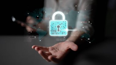Siber güvenlik, güçlü altyapı ve proaktif dijital savunma stratejileri kullanarak güvenlik ihlalleri, hacklemeler ve ağ saldırılarına karşı korur. Latch