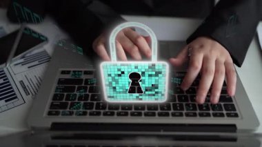 Siber tehditlere karşı siber güvenlik ve siber güvenlik stratejileri, sistem hacklemeleri, dijital ihlaller, ağ saldırıları ve güçlü siber güvenlik altyapısına sahip verilerin korunması. Thunk