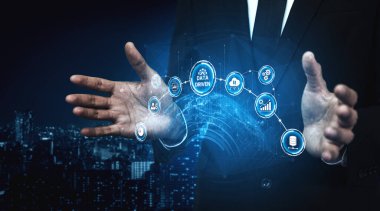 Veri güdümlü karar verme işi analitik, veri toplama ve yapay zeka sistemleri yoluyla güçlendirir. Veri güdümlü araçlar veri işleme ve veri görselleştirmesini veri platformları boyunca destekler. Eğri