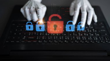 Yapay zeka sistemi potansiyel veri savunmasızlıklarını belirler ve güvenlik ihlallerine karşı uyarır, proaktif siber güvenlik tepkisini ve dijital altyapı dayanıklılığını arttırır