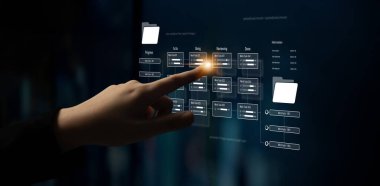 Proje yönetim sistemi iş akışı aşamalarını, görev ilerlemesini ve gözden geçirme durumunu gösteriyor. Görev ilerlemesi tamamlamayı izler, görev ilerlemesi iş akışını artırır ve görev ilerlemesi görünürlüğü sağlar. Latch