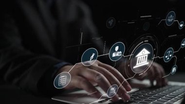 Adalet ölçeğini gösteren fütürist dijital hukuk arayüzü, dijital hukukun altını çizen, AI uyumu, dijital hukuk sistemleri ve güvenli yönetim için dijital hukuk düzenlemeleri. Muxer