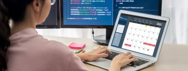 Kişisel organizatör ve çevrimiçi iş dünyası için hızlı zamanlama planlaması için bilgisayar yazılım uygulaması takvimiName