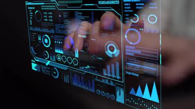 Modern dijital işletmelerde veri analizi ve gerçek zamanlı analitik, öngörü veri modellemesi, iş zekası analizleri ve veri odaklı karar verme stratejisi. Thunk