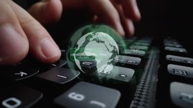 Sürdürülebilir iş uygulamaları, yeşil yenilik, çevre dostu çözümler, iklim hareketi ve çevresel hedefleri ve kurumsal sorumluluğu destekleyen uzun vadeli sürdürülebilirlik stratejileri. Muxer