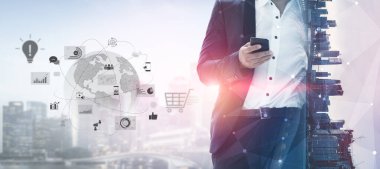 İletişim platformları arasında küresel dijital pazarlama stratejisi. Dijital pazarlama büyüme sağlar, bağlantı kurar, dijital pazarlama sonuç verir ve dijital pazarlama erişimi artırır. Kefil