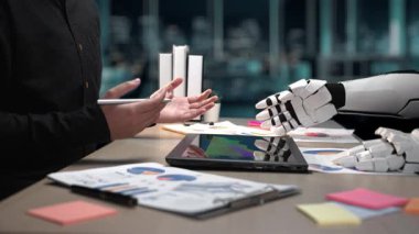 AI teknolojisinin pazar araştırması ve veri analizinde yardımcı olduğu profesyonel bir ortamda bir takım toplantısı, yapay zekanın iş dünyasındaki etkisini gözler önüne seriyor. Noogenesis Yapay Zeka